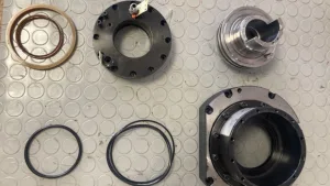 VISION CLAMP UNCLAMP PISTON REVIZYONU 3 300x169 jpg